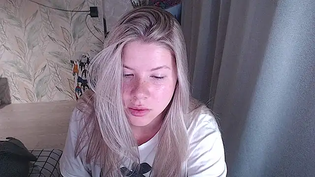 Snapshot of MelissaXKinky chatting on September 26, 2025, 6:34 pm MelissaXKinky online show from September 26, 2025, 6:34 pm