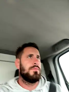 GeoGeorgee online show from September 26, 2025, 2:21 pm