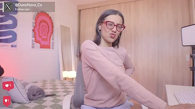 DanyNova Co online show from March 20, 2026, 9:08 pm