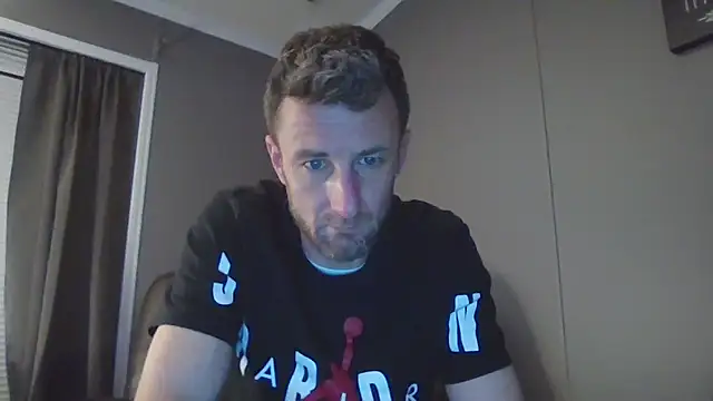 Snapshot of HungStud4You chatting on March 23, 2025, 5:54 am HungStud4You online show from March 23, 2025, 5:54 am