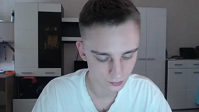 angryzan online show from January 16, 2025, 10:10 am