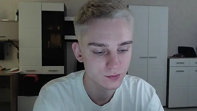 angryzan online show from February 17, 2025, 7:58 am