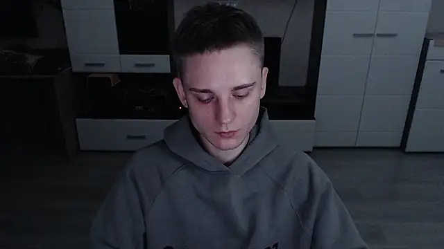 angryzan online show from October 28, 2025, 5:11 am