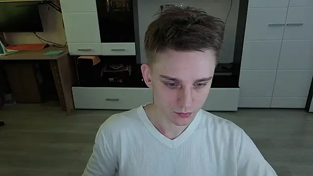 angryzan online show from February 9, 2026, 6:17 am