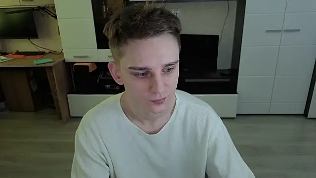 angryzan online show from March 4, 2026, 7:58 am