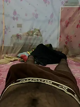 Snapshot of Poojaboorb chatting on June 20, 2026, 9:28 pm Poojaboorb online show from June 20, 2026, 9:28 pm