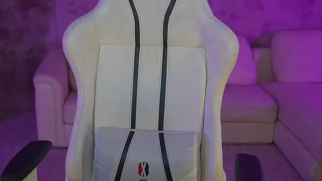 Lana Pulse online show from February 11, 2025, 5:47 am