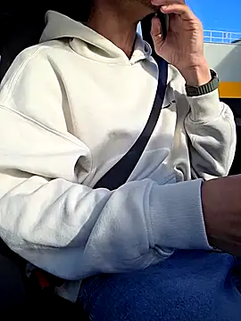 Zeefy online show from October 13, 2025, 8:14 am