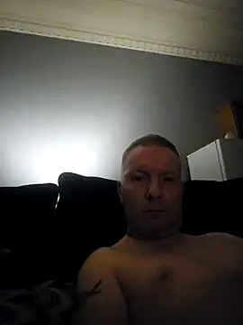 walker1979 online show from September 12, 2025, 10:32 pm