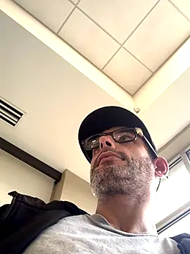 hailzeffn online show from September 23, 2025, 1:25 pm