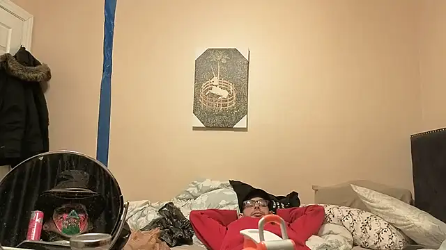 hailzeffn online show from April 1, 2026, 12:00 am