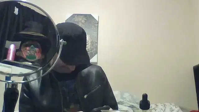 hailzeffn online show from April 11, 2026, 8:24 pm