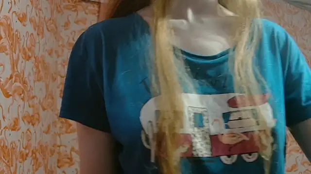 strawberrysmoothie online show from April 9, 2026, 2:33 am