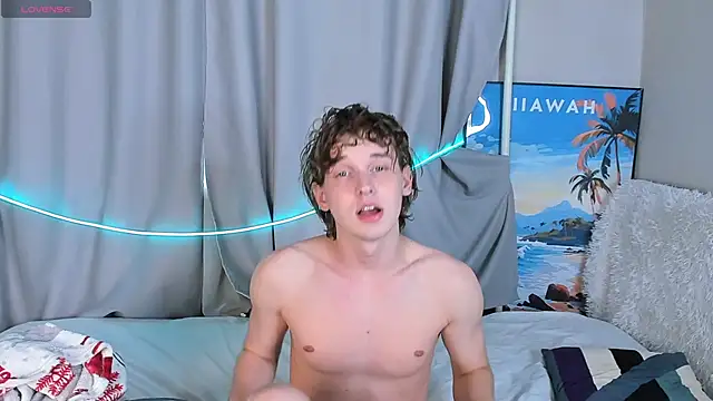 Snapshot of 4ever_dude chatting on October 10, 2025, 12:48 pm 4ever dude online show from October 10, 2025, 12:48 pm