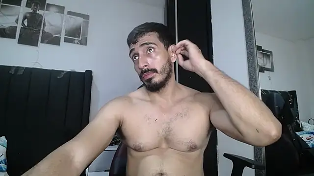 Snapshot of muscle_ares chatting on December 3, 2024, 3:00 pm muscle ares online show from December 3, 2024, 3:00 pm