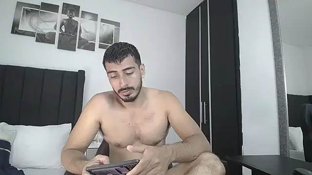 Snapshot of muscle_ares chatting on January 27, 2025, 3:07 pm muscle ares online show from January 27, 2025, 3:07 pm