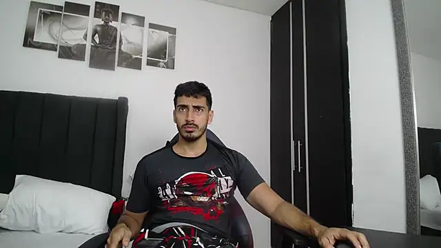 Snapshot of muscle_ares chatting on February 9, 2025, 1:35 pm muscle ares online show from February 9, 2025, 1:35 pm