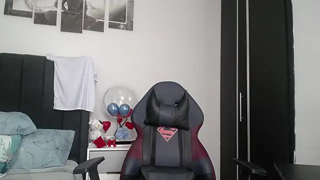 Snapshot of muscle_ares chatting on March 10, 2025, 3:41 pm muscle ares online show from March 10, 2025, 3:41 pm