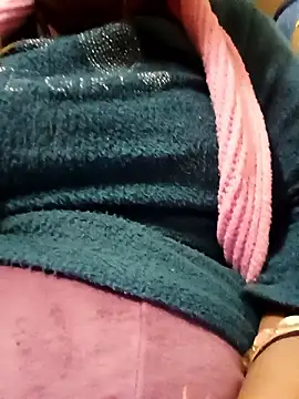 Shoni   online show from December 18, 2025, 4:02 pm