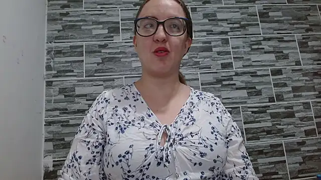 Snapshot of Venus_Santana chatting on May 2, 2026, 4:56 pm Venus Santana online show from May 2, 2026, 4:56 pm