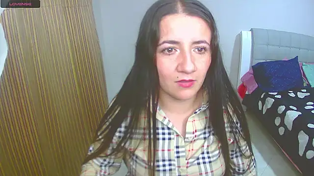 Snapshot of Dayanna_Smitt chatting on February 10, 2025, 12:19 am Dayanna Smitt online show from February 10, 2025, 12:19 am