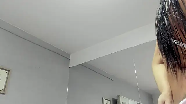 Sara Greey online show from March 4, 2025, 12:44 pm