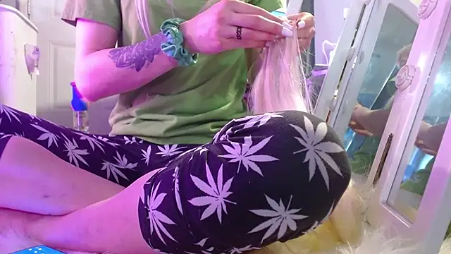 watermellonpussy online show from March 2, 2026, 7:59 am