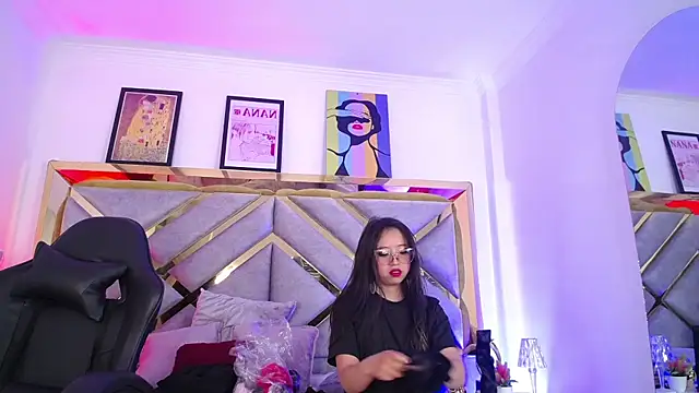 Moon Water   online show from April 13, 2026, 11:37 am