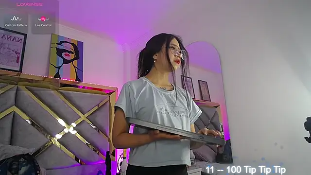 Moon Water   online show from April 18, 2026, 11:25 am