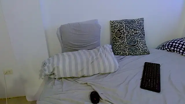 Snapshot of samanta_r_ chatting on February 15, 2025, 6:23 pm samanta r online show from February 15, 2025, 6:23 pm