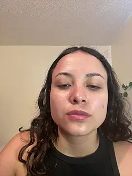 Megan Rodrigo online show from February 4, 2026, 1:50 pm