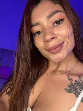 Roxanne 08 online show from March 10, 2025, 7:53 am