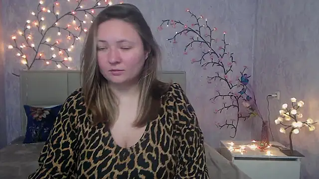 SallyVerda online show from April 17, 2026, 5:54 am