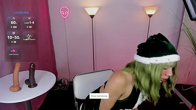 Snapshot of Dayanna_tecca chatting on December 9, 2024, 10:30 pm Dayanna tecca online show from December 9, 2024, 10:30 pm