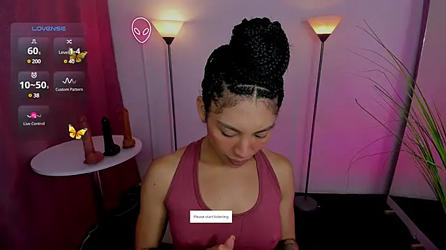 Snapshot of Dayanna_tecca chatting on March 10, 2025, 9:51 pm Dayanna tecca online show from March 10, 2025, 9:51 pm