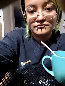 lucky-leah online show from October 11, 2025, 3:50 am