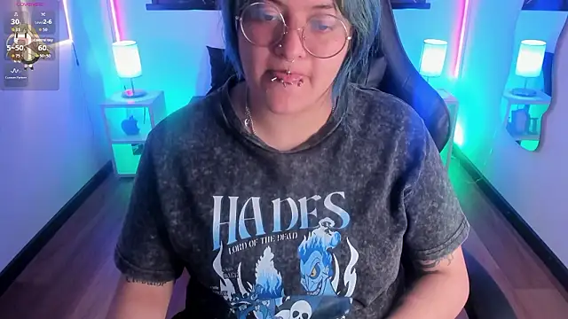 lucky-leah online show from February 21, 2026, 4:35 am