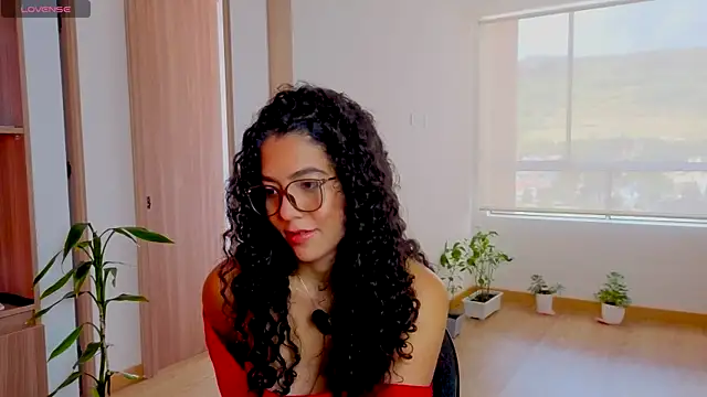 Snapshot of arteverena chatting on July 14, 2026, 8:36 pm arteverena online show from July 14, 2026, 8:36 pm