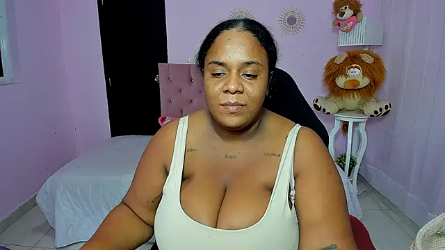 Snapshot of bbw_charlote chatting on February 4, 2026, 12:22 pm bbw charlote online show from February 4, 2026, 12:22 pm