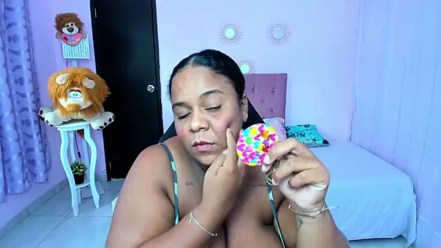 Snapshot of bbw_charlote chatting on March 21, 2026, 12:21 pm bbw charlote online show from March 21, 2026, 12:21 pm