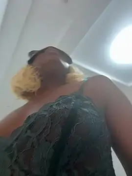 Nottynadiaa online show from January 15, 2026, 2:49 am