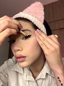 Ambar R0SSE online show from September 25, 2025, 3:10 am