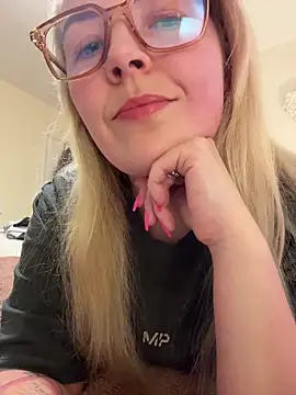 xxcurvyjessiexx online show from February 24, 2026, 8:29 pm