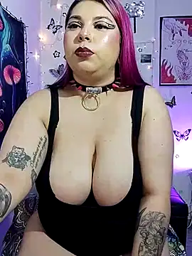 Snapshot of Hada_dracanae chatting on February 23, 2025, 9:37 pm Hada dracanae online show from February 23, 2025, 9:37 pm