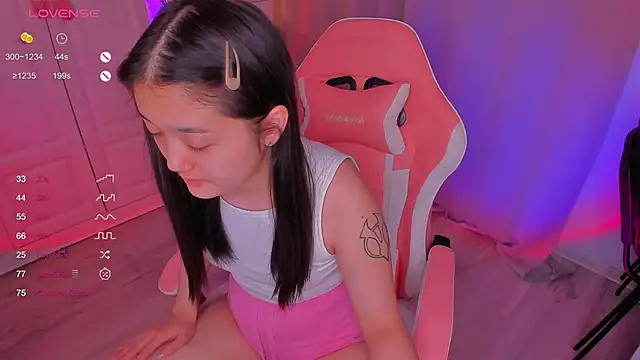 FreyaRaya online show from January 25, 2025, 12:05 pm