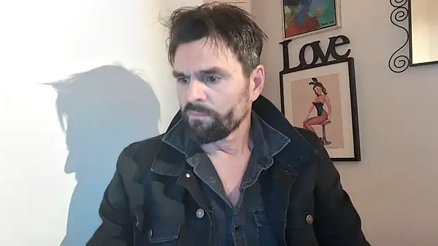 Snapshot of TB1977DK chatting on January 6, 2026, 5:38 pm TB1977DK online show from January 6, 2026, 5:38 pm