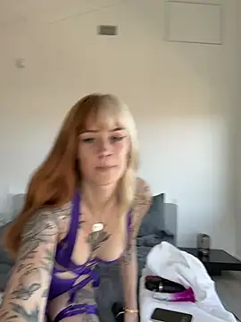 SallyDinosaur online show from January 17, 2026, 7:50 pm