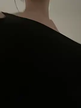 ivyleague  online show from March 22, 2025, 8:18 am