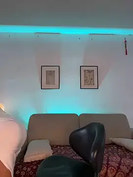 Snapshot of Susi_bell chatting on February 22, 2025, 10:52 pm Susi bell online show from February 22, 2025, 10:52 pm