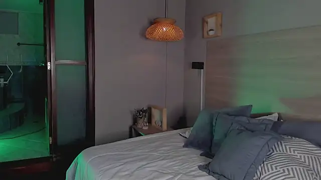 nayah   online show from September 18, 2025, 8:00 pm